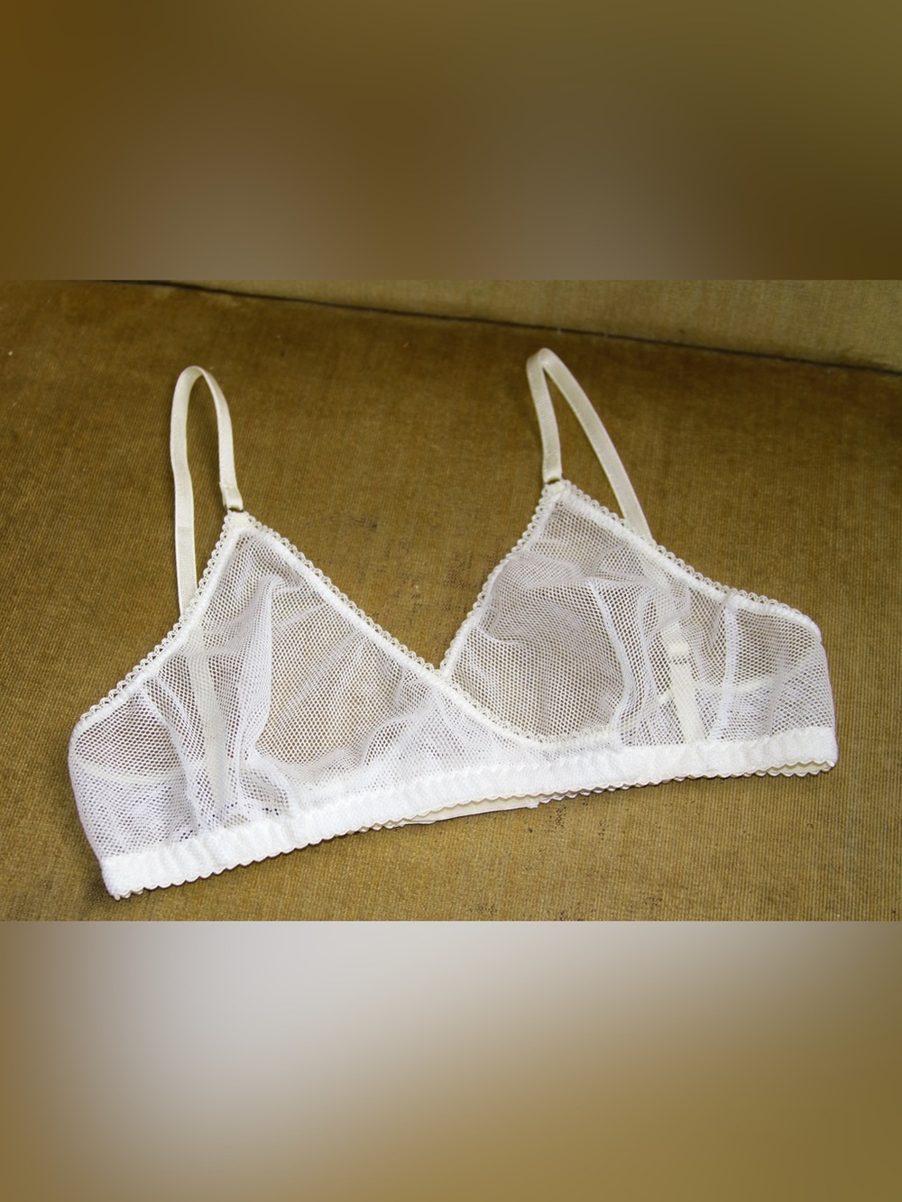 Maman Atelier Cross Bra in Veil